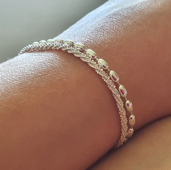 Pretty Double Layered Bracelet - Picture 2 of 5